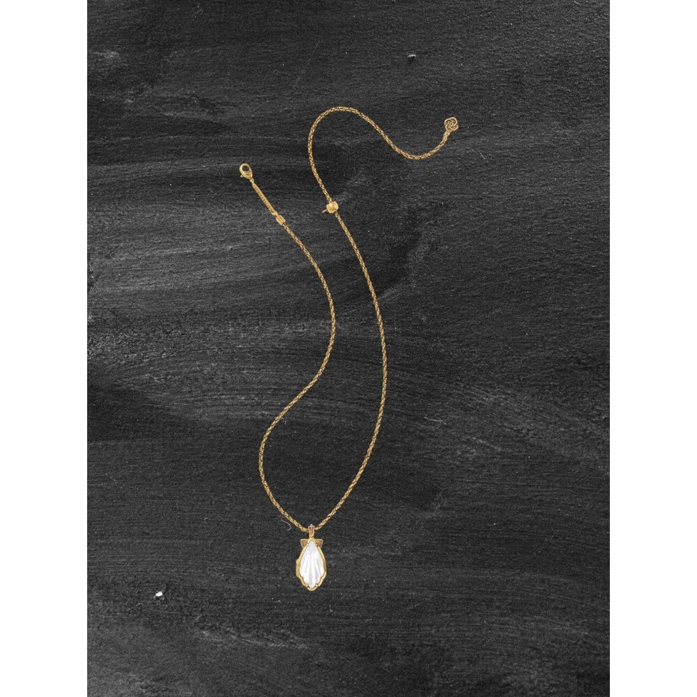 Kendra Scott Necklace Alexa Shell Locket Mother Of Pearl Vintage Gold Pendant